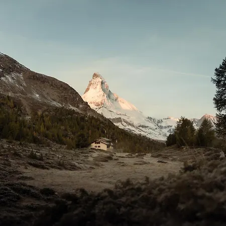 Gruensee Mountain 山林小屋