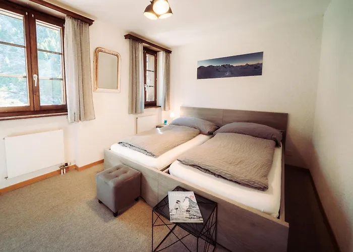 Gruensee Mountain Hytte Zermatt